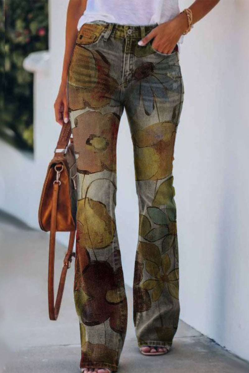 Floral Grace™ | Women's Casual Denim Jeans | Regular Fit, Floral Pocket Design, Durable Cotton Blend