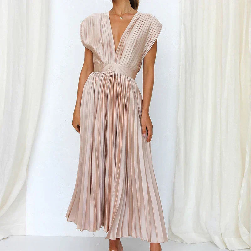 V-Neck Elegance™ | Women's Pleated Midi Dress | Lightweight Fabric, Flattering Fit & Stylish Design