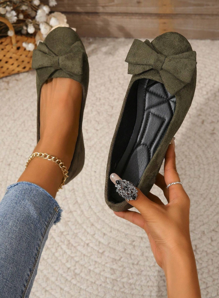 Solevia | Womens Orthopedic Comfort Shoes with Arch Support – Stylish Wide Fit Flats or Low Heels for Work, Dress & Plantar Fasciitis
