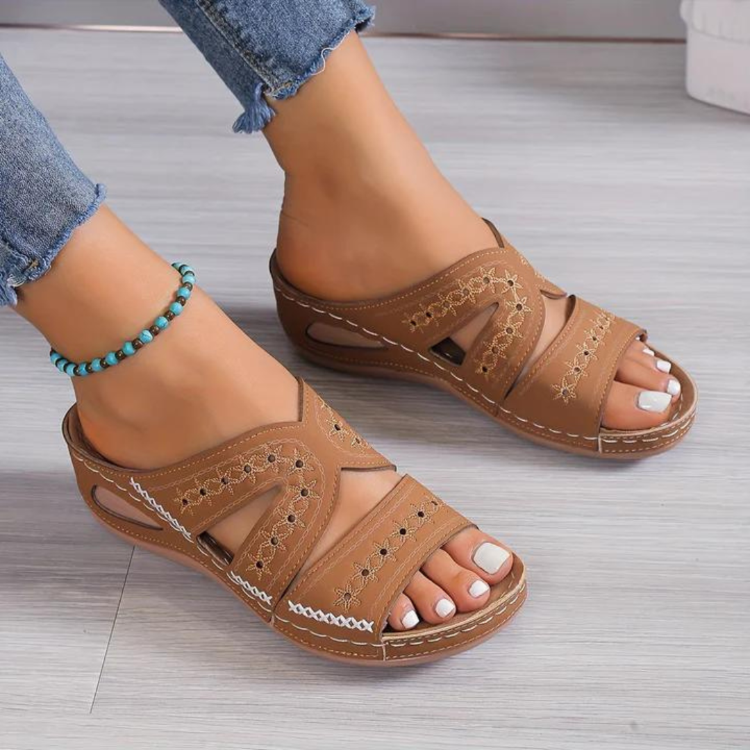 Comforta™ | Orthopedic Sandals | Adjustable Straps, Arch Support & Daily Comfort