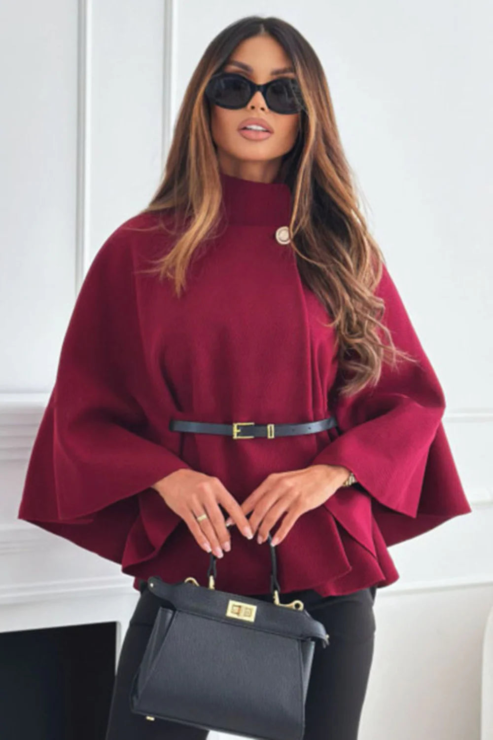 Cape Noir™ | Women's Statement Cape | Lightweight Fabric, Stylish Design & Versatile Layering
