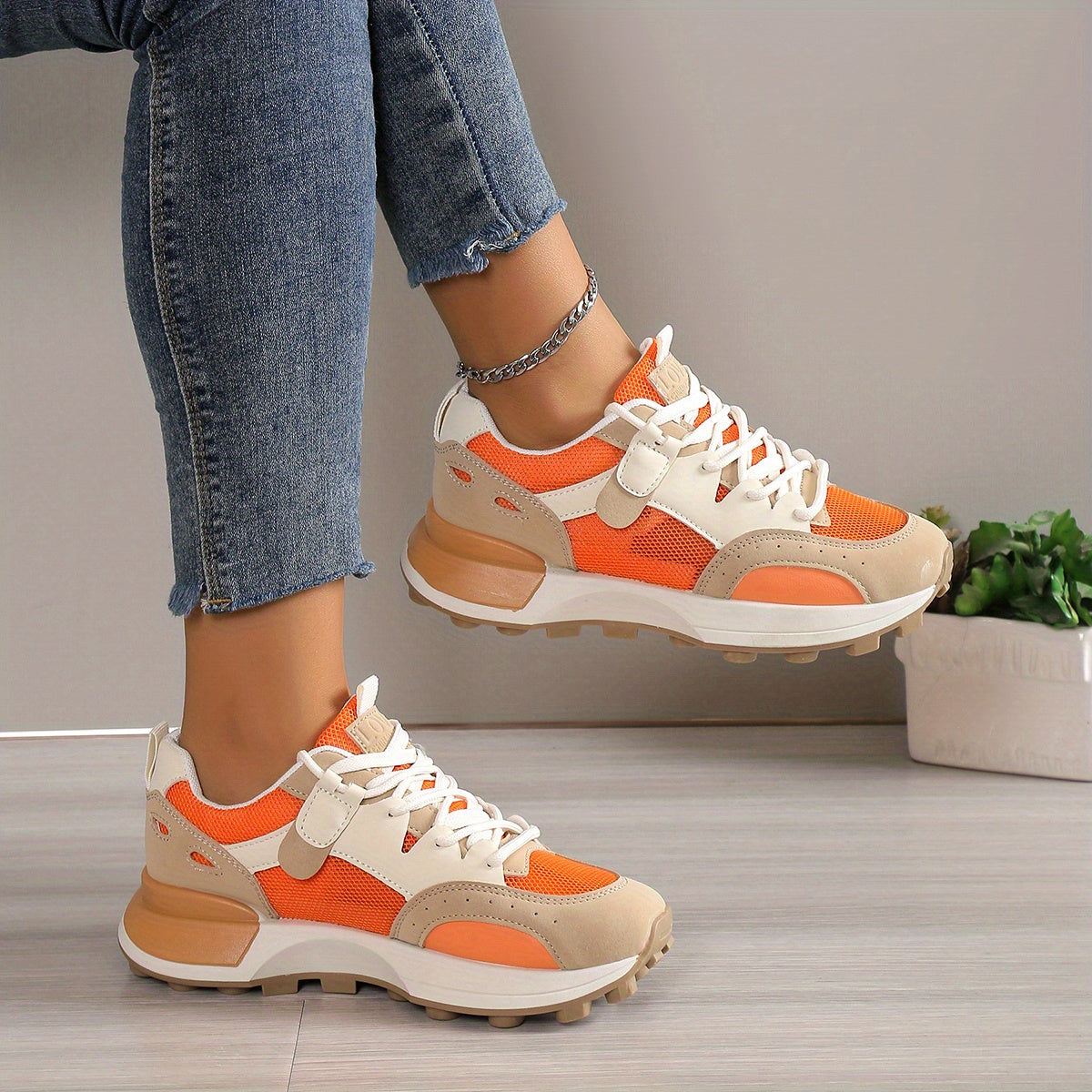 Trainer Bella™ | Women's Chunky Trainers | Breathable Mesh, Lace-Up Design & Cushioned Support
