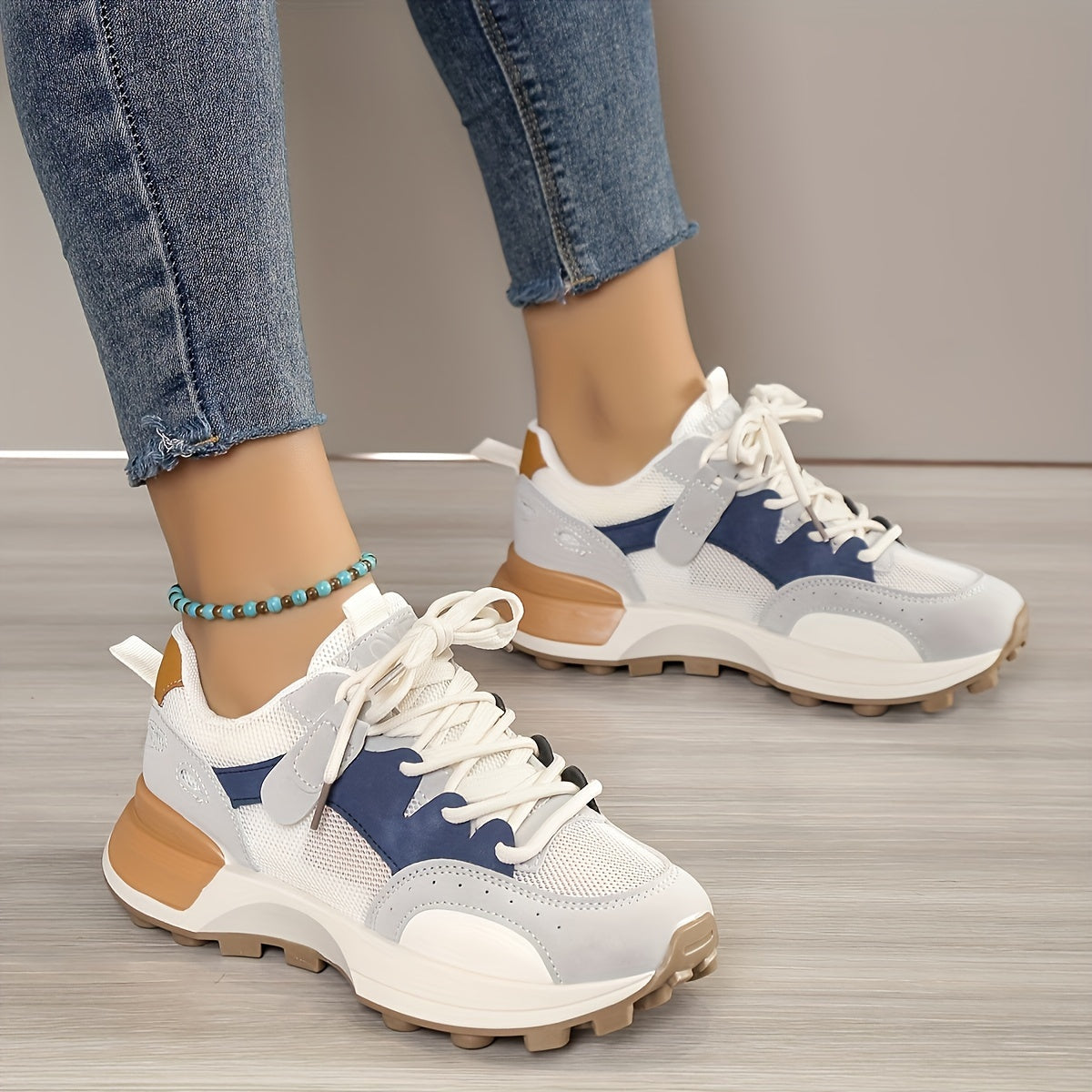 Trainer Bella™ | Women's Chunky Trainers | Breathable Mesh, Lace-Up Design & Cushioned Support