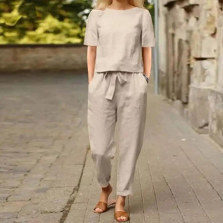 Summer Breeze™ | Women's Casual Two-Piece Set | Short Sleeve Top & Elastic Waist Shorts, Lightweight Fabric for Comfort