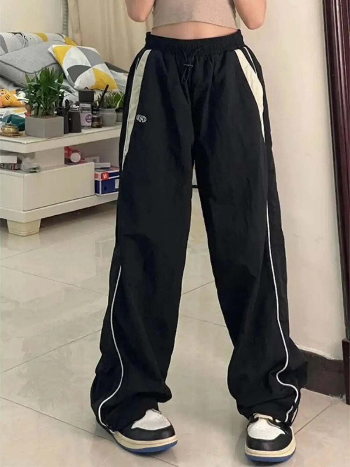 Cargo Breeze™ | Women's Wide Leg Cargo Pants | Elastic Waist, Drawstring Design, Y2K Style, Comfortable Fit