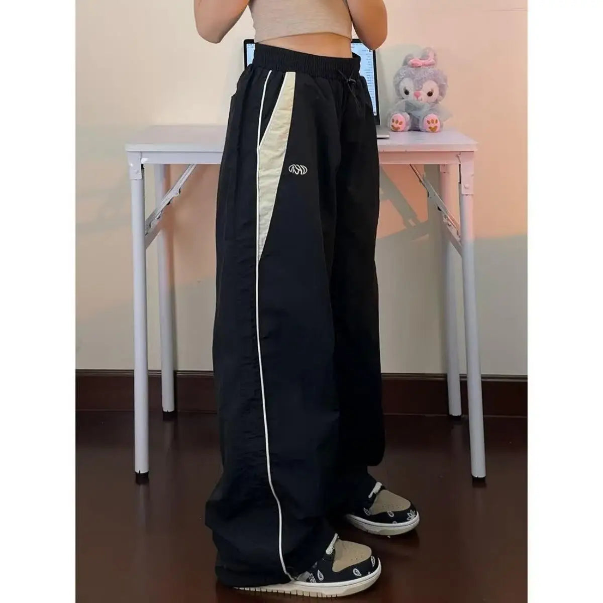 Cargo Breeze™ | Women's Wide Leg Cargo Pants | Elastic Waist, Drawstring Design, Y2K Style, Comfortable Fit