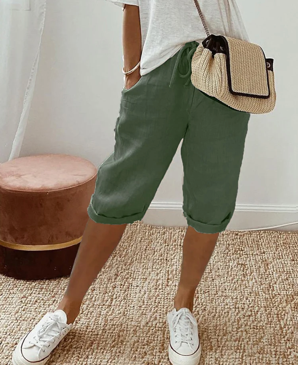 B&S | High-Waisted & Breathable Linen Shorts for Women – Stylish Knee-Length Trousers for Day-to-Night Wear