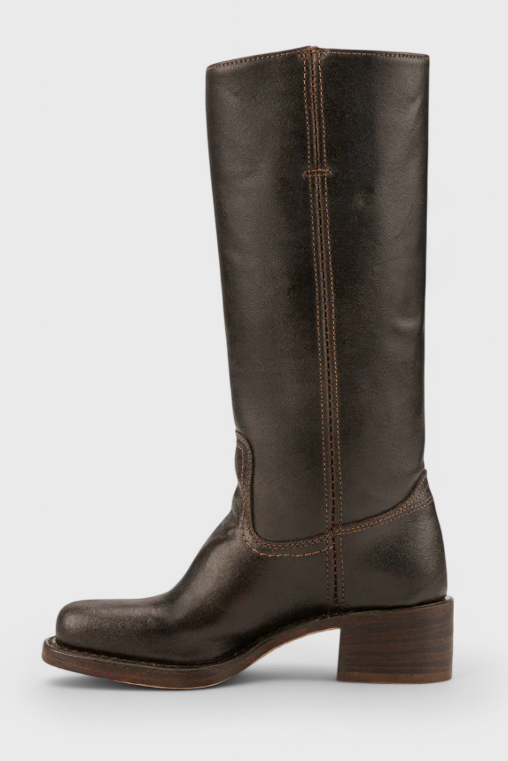 Modern Classic Boots for Women - All-Season Wear, Comfortable Footwear, Versatile Design