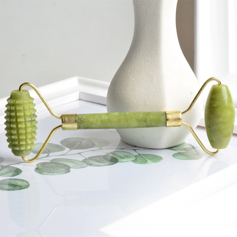 Jade Facial Roller Skin Natural Treatment Face Roller Facial Massager Serrate Double-Head Jade Massage Roller