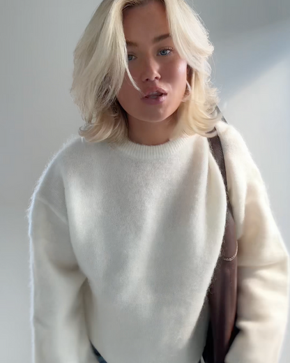 Mohair Luxe™ | Women's Mohair Mixed Jumper | Soft Knit, Round Neck Design & Cozy Fit