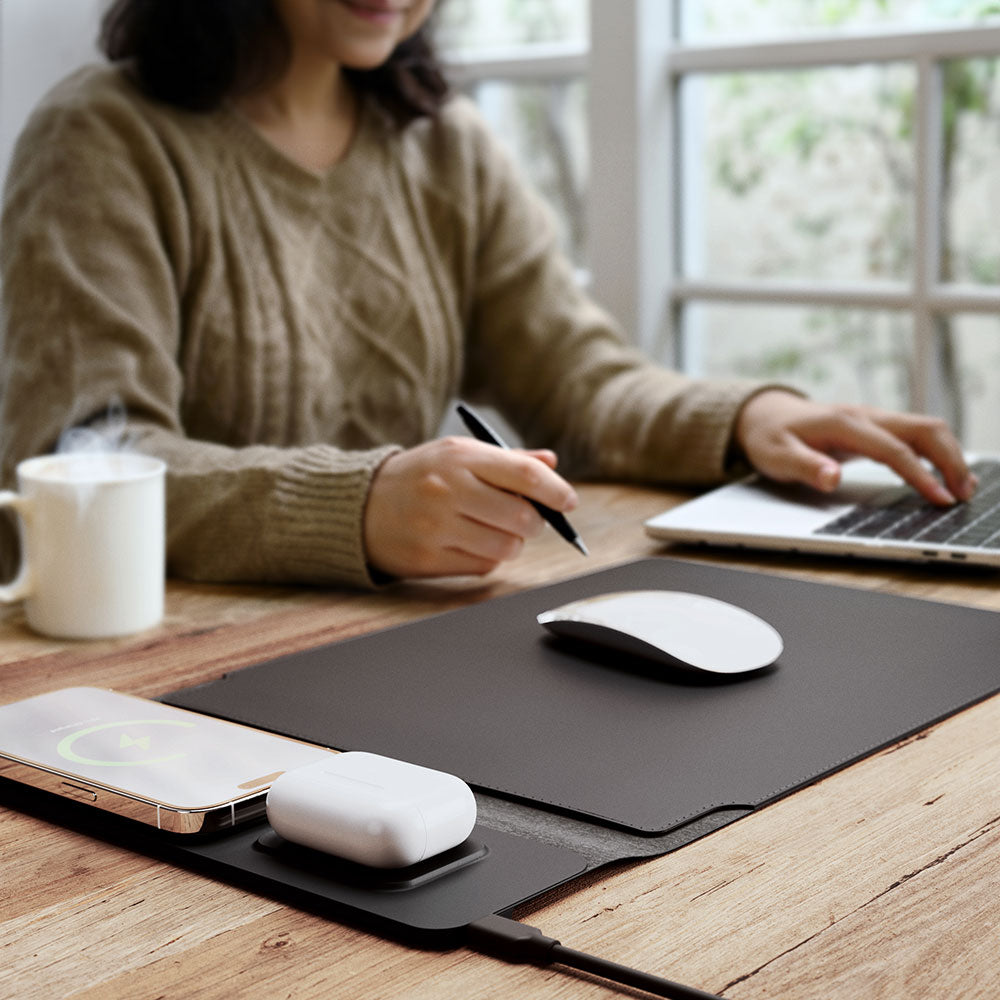 Laptop Sleeve with Wireless Charging | Portable & Protective Design