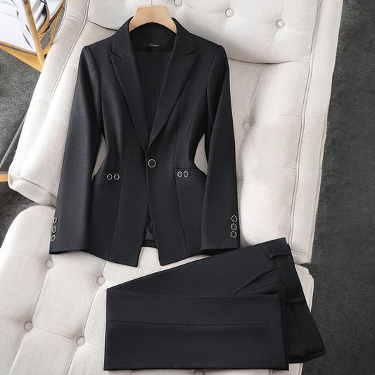 Tailored Elegance™ | Women's Slim Fit Suit | Single-Breasted Blazer & Trousers, Professional Look, Comfortable Fit
