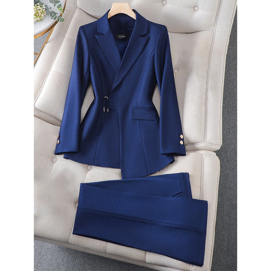 Blazer Elise™ | Women's Tailored Blazer Suit | Notched Lapel, Single-Breasted Design & Matching Trousers