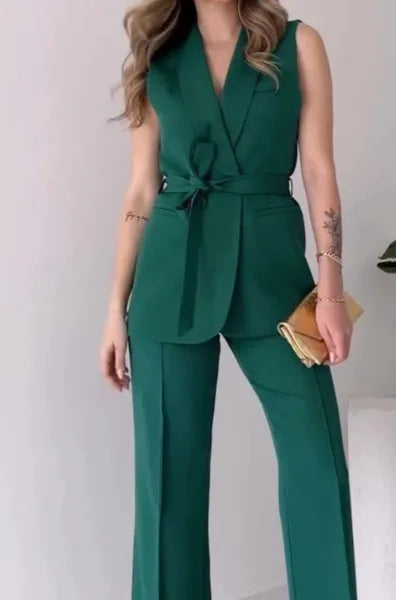 Blazer Elise™ | Women's Sleeveless Blazer Suit | Tailored Fit, V-Neck Design & High-Waisted Trousers with Belted Waist