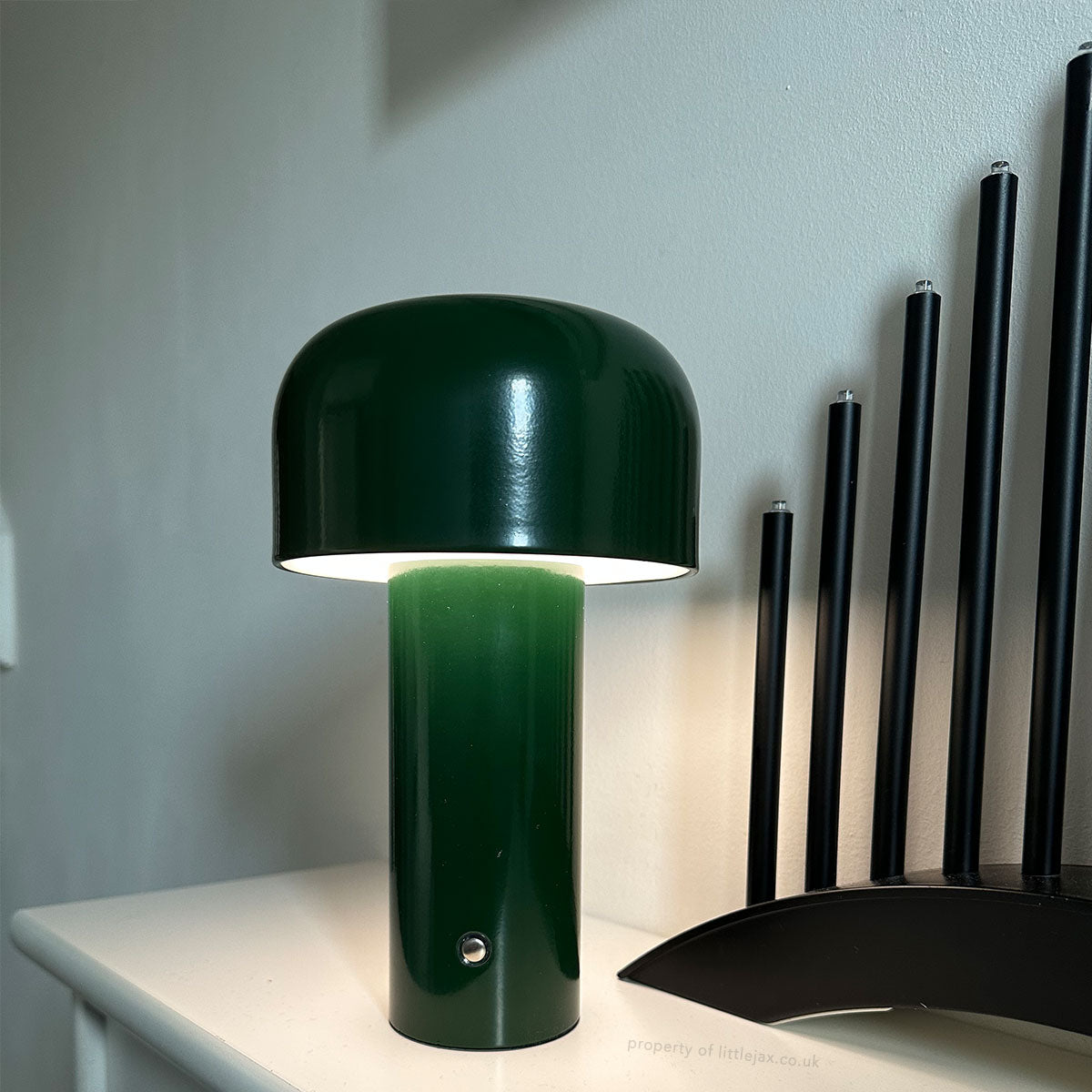 Stylish Rechargeable Mushroom Lamp - Modern Bedside Lighting