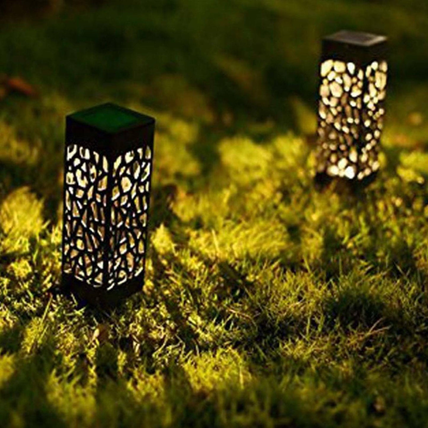 4 pcs Solar Powered Garden Post Lights