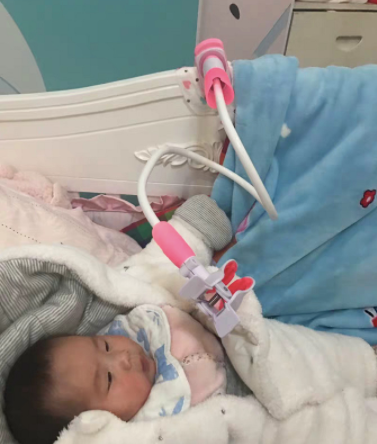 Hands Free Baby Bottle Holder - Baby Bottle Holder