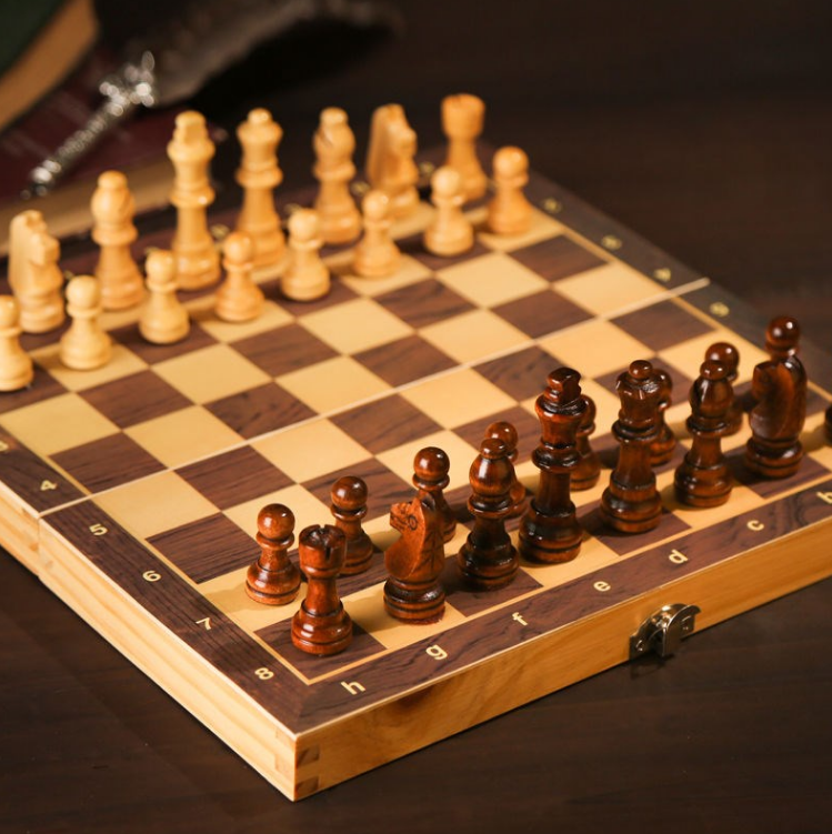 wood-chess-set