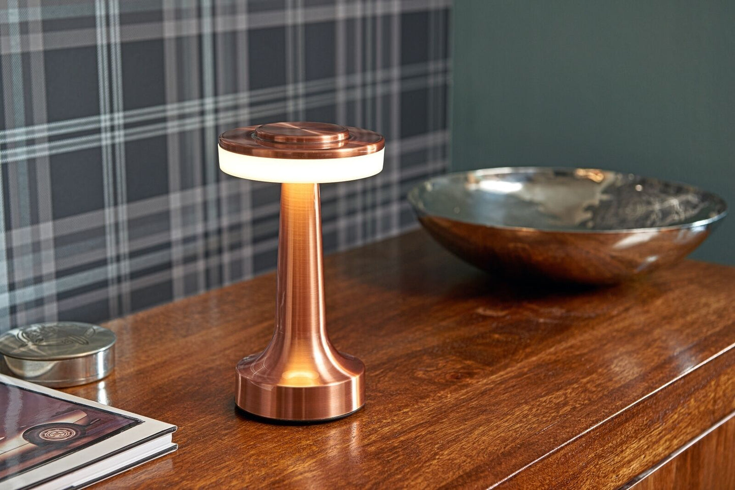 Modern Table Lamps Rechargeable and Cordless Battery Operated Led Bedside Lamp